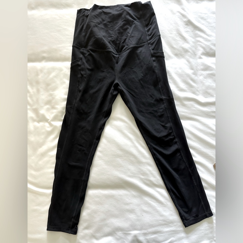 Fabletics Maternity 7/8 leggings